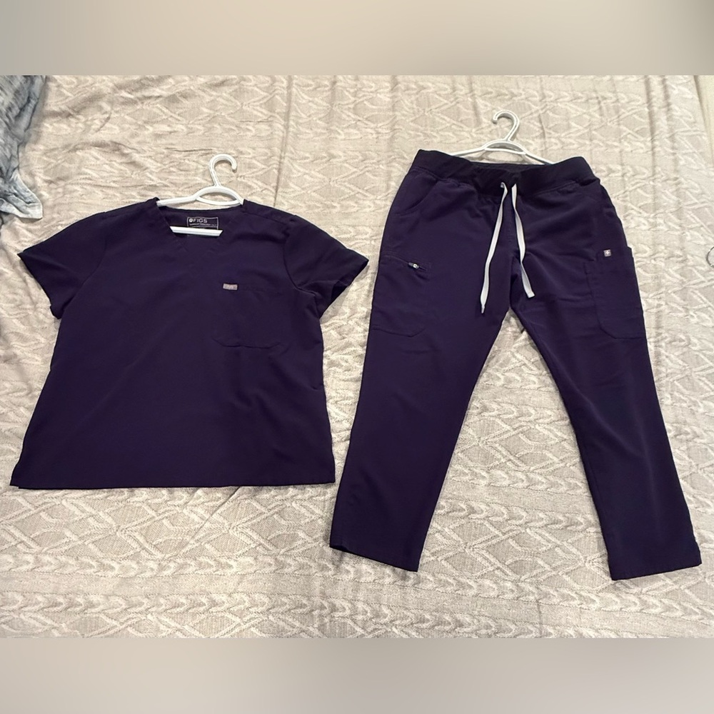 Figs Scrub Set